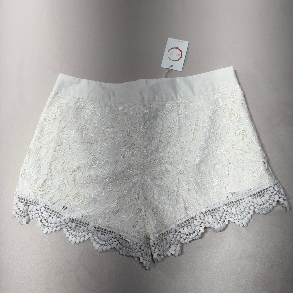 Raga Eggshell White Floral Lace Crochet Trim Shorts Women's Large RUNS SMALLNWT - Picture 6 of 12
